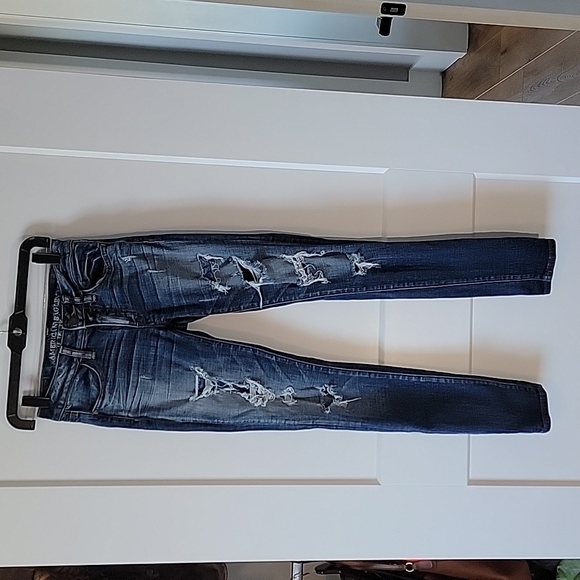 American Eagle Distressed Jegging - Picture 3 of 11